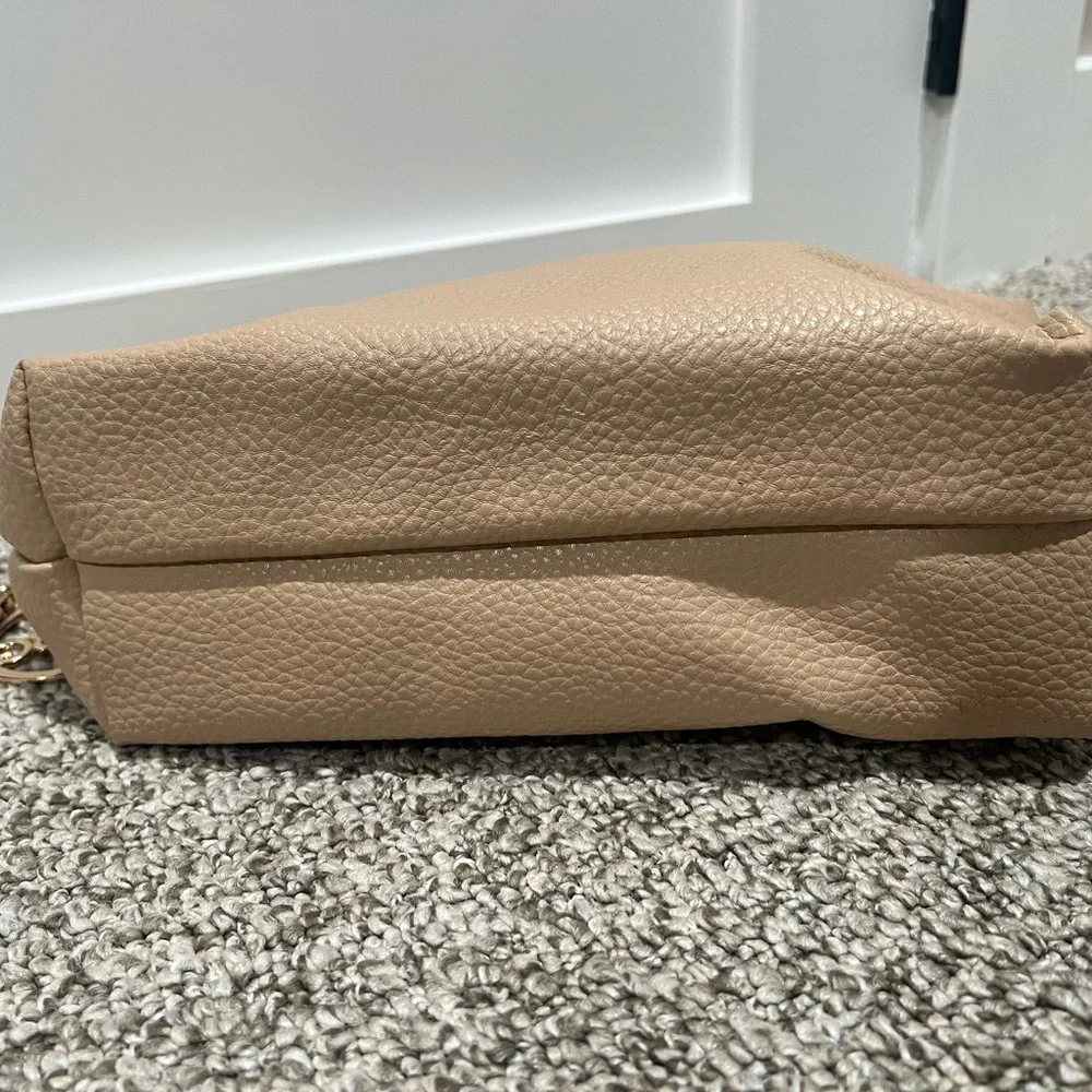 BCBG Paris Beige Bag Insert Organizer Zip Pouch Inner Tote Cosmetic Case